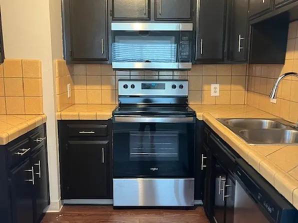 7600 N Laurelglen Blvd #A, Bakersfield, CA 93309