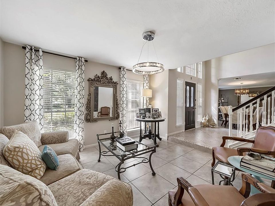 1st image of 923 Green Belt Dr