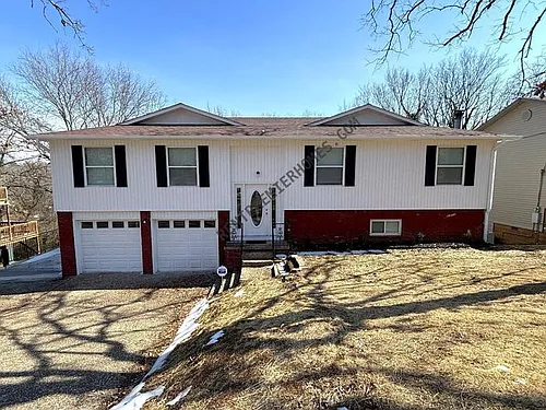 322 E Lee Ave Photo 1