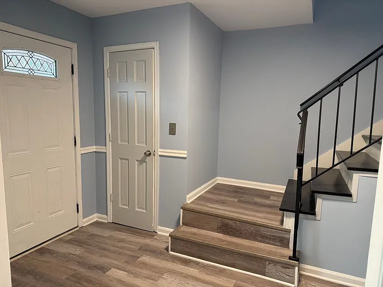 4500 Shannon Blvd #7 — Photo 3