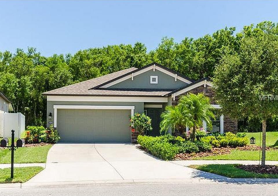 1st image of 4816 Woods Landing Ln