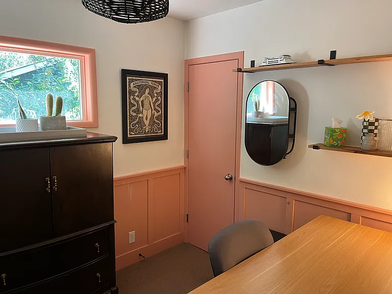 Second bedroom/office (note: furnishings not included)