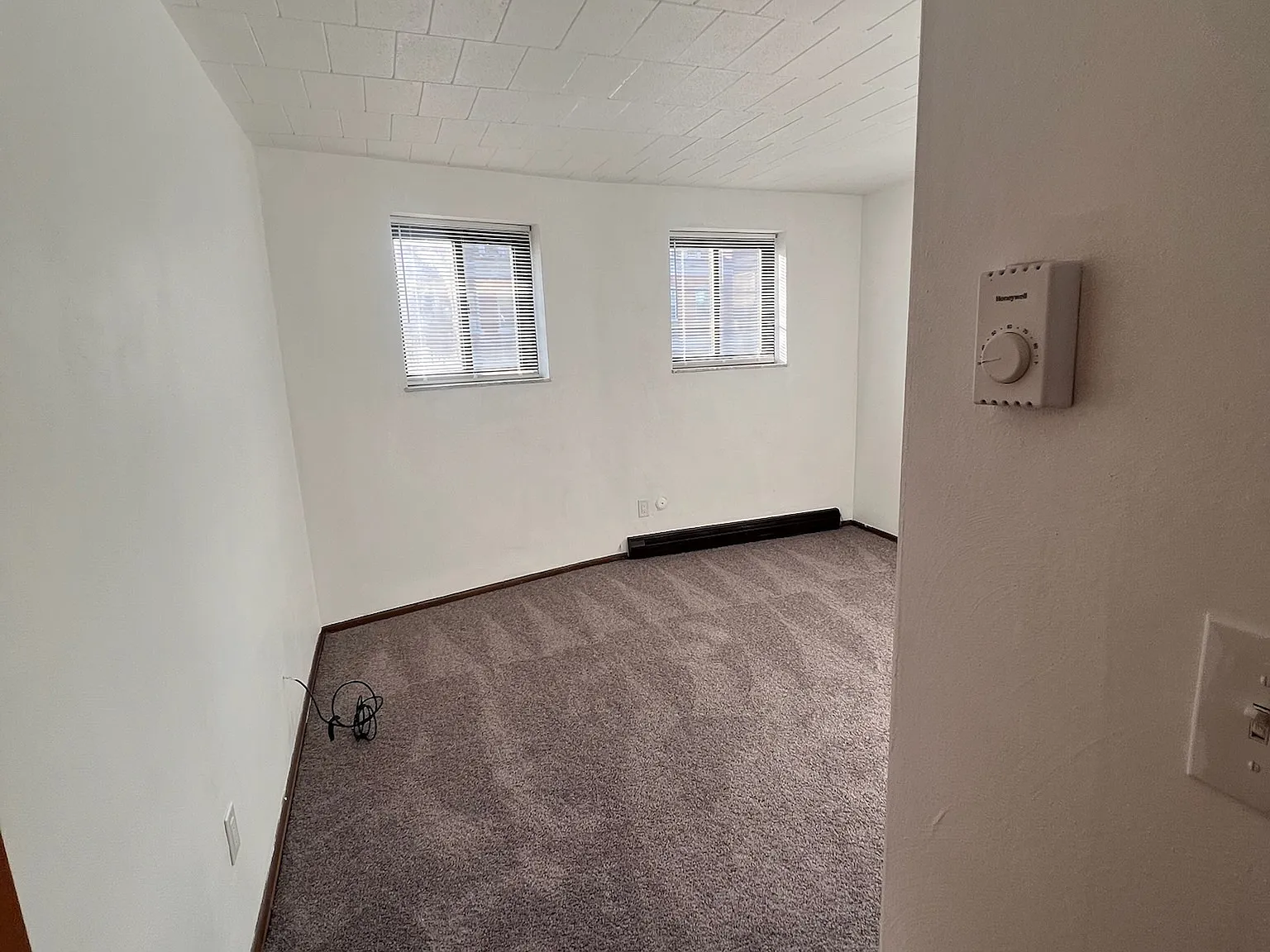 2 bed, $1,300 — Photo 2
