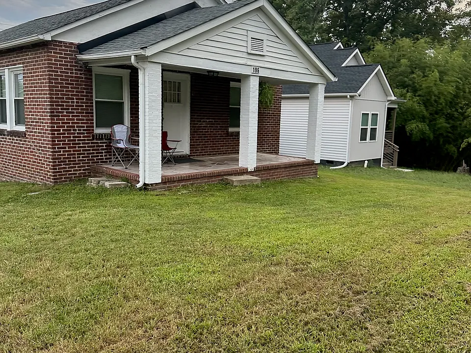 196 Chickamauga Ave