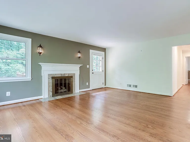 5225 Old Dominion Dr — Photo 30