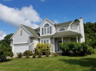 14783 Glen Valley Dr, Middlefield, OH