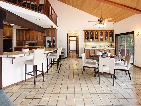 5th image of 117 Carbonera Ct