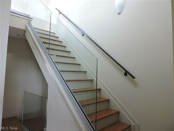 3rd image of 1887 E 119th St #13A