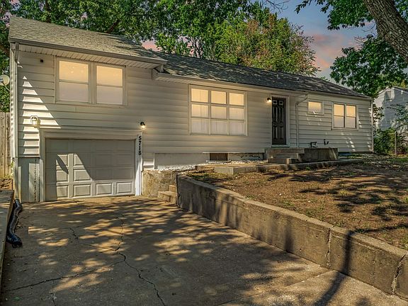 3rd image of 5718 SW 14th St