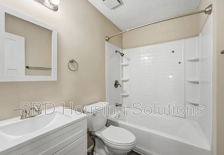 6601 E 128th St — Photo 14
