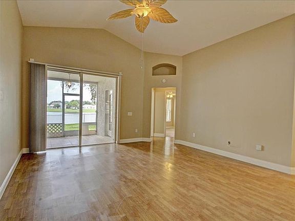 5th image of 11018 Lakeside Vista Dr
