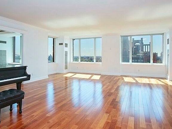 3rd image of 90 E End Ave APT 18A