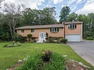 11 Willow St, Sharon, MA 02067