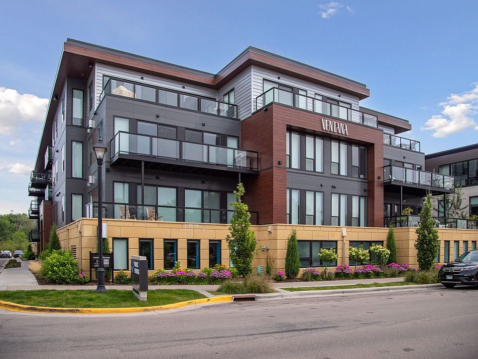 1st image of 253 Lake St E #407