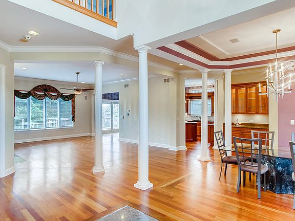 5th image of 609 Nelson Cir
