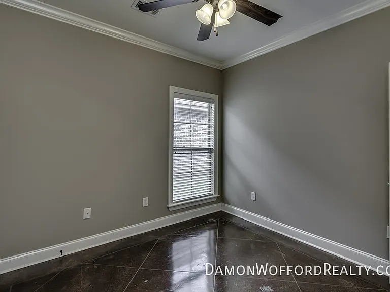 114 Lennox Pl — Photo 25