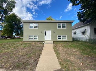 1110 McLean, Bloomington, IL 61701
