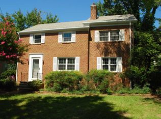 6012 Kathmoor Dr, Alexandria, VA 22310
