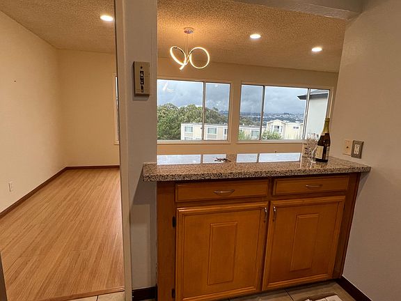3rd image of 7 Eastmoor Ave