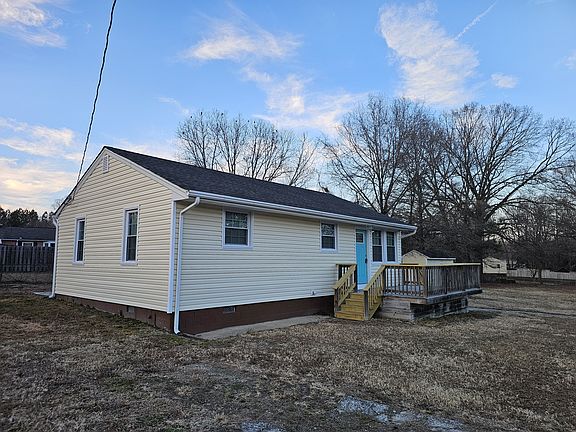 2nd image of 4106 Chestnut Dr
