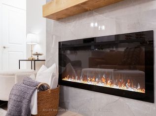 1695 Dersan St #1413, Pickering, ON L1X 0S9