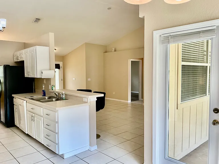 401 Harbour Lights Dr — Photo 28