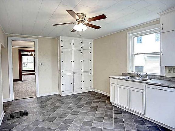 3rd image of 420 N Miami Ave