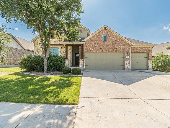 2nd image of 921 ACADEMY OAKS DR