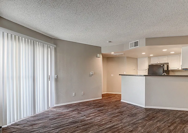 BROOKWOOD VILLAS — Photo 24