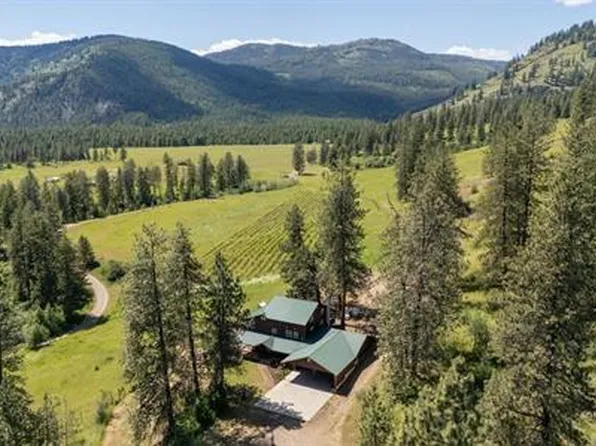 3439 Northport Flat Creek Rd #B, Kettle Falls, WA 99141