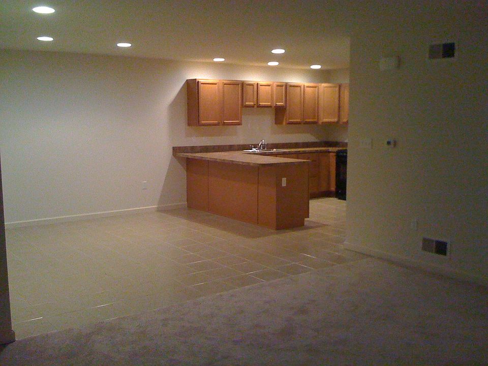 2nd image of 2800 Bradley Ave