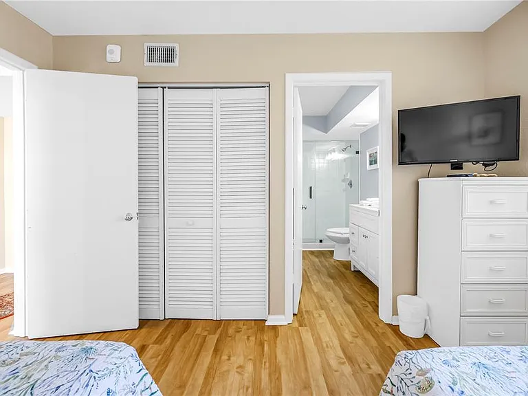 6021 Bahia Del Mar Cir #540 — Photo 27