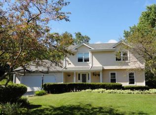 9269 N Waverly Dr, Bayside, WI 53217
