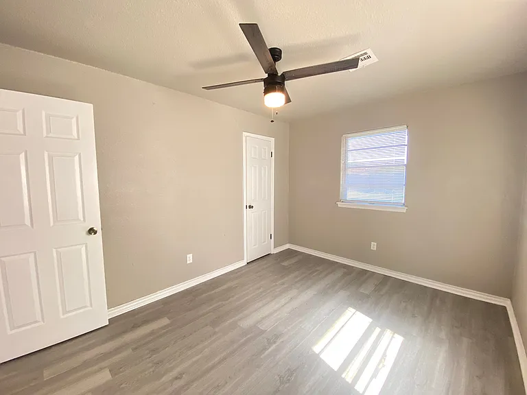 3309 SW 19th St — Photo 20