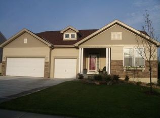 2230 Sand Hills Dr, Papillion, NE 68046