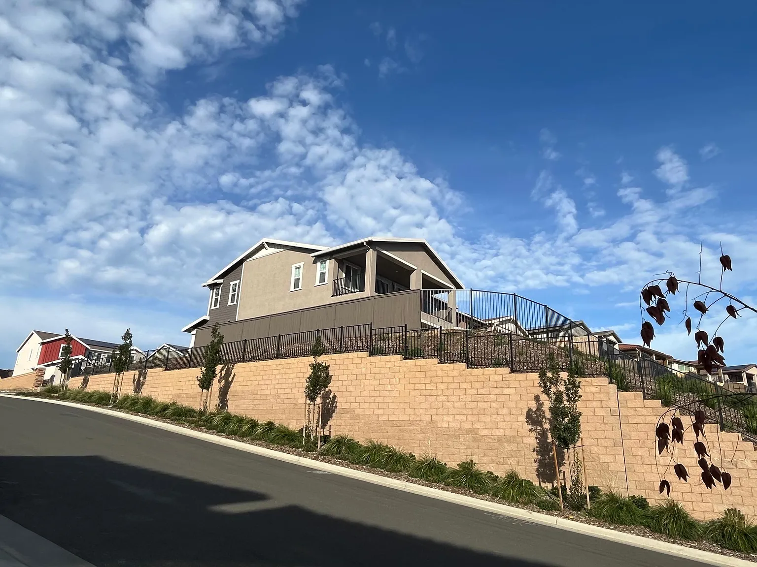 1 bed, 900 sqft, $1,850 — Photo 3