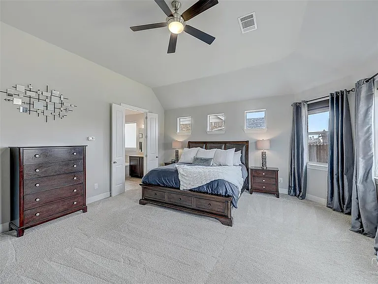 11709 Parade Dr — Photo 52