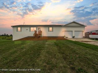 8359 S Alger Rd, Perrinton, MI 48871