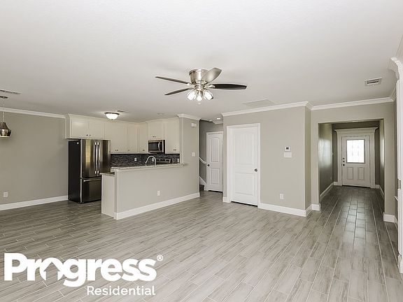 4th image of 10536 Wild Oak Dr