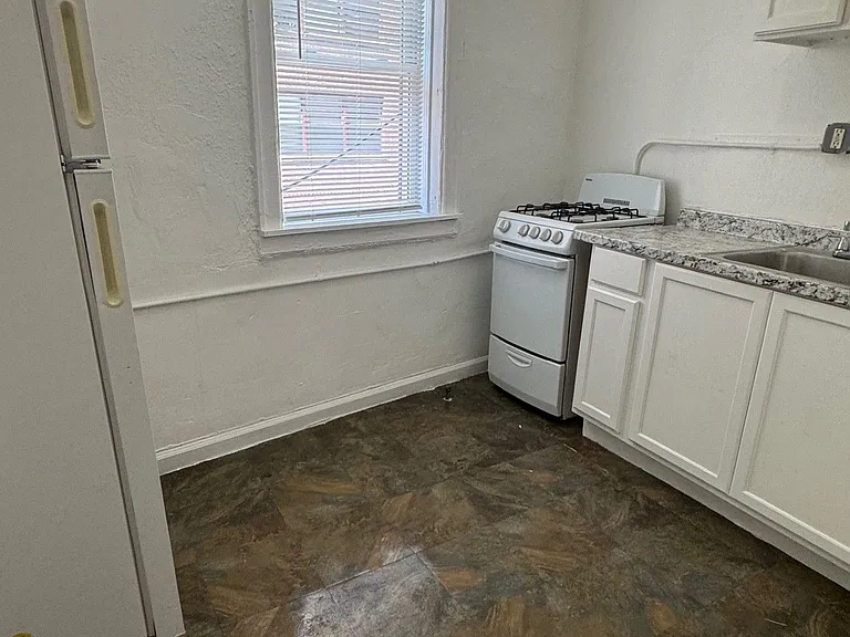Gas & water included!