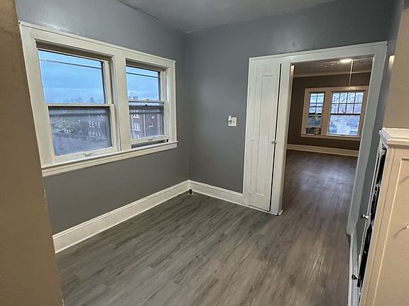 3rd image of 1442 W 101st St APT 12