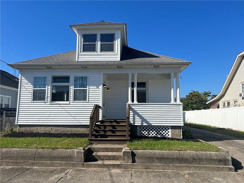 31 Rowe Ave, Pawtucket, RI 02861 Zillow