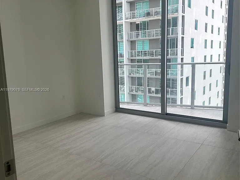 77 SE 5th 2514 Miami #2514 — Photo 5