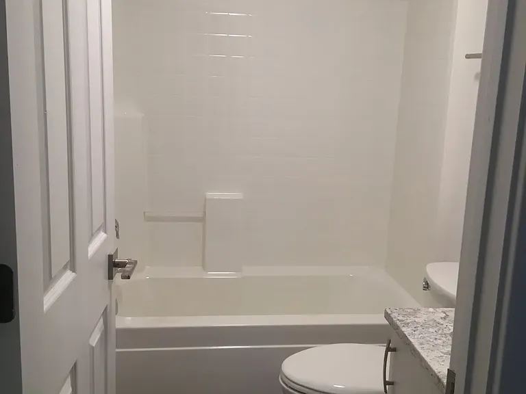 355 S Main St #9 — Photo 5