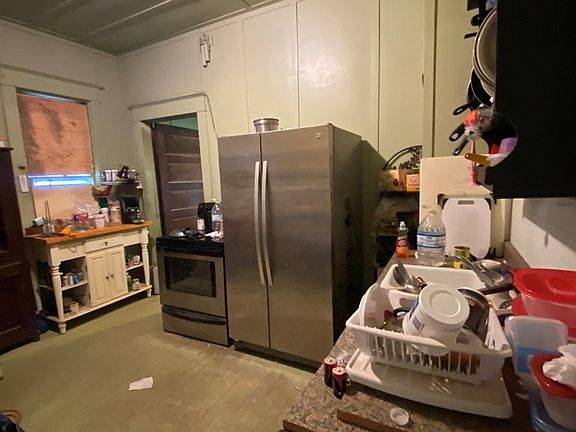 3rd image of 1611 W Corpus Christi St