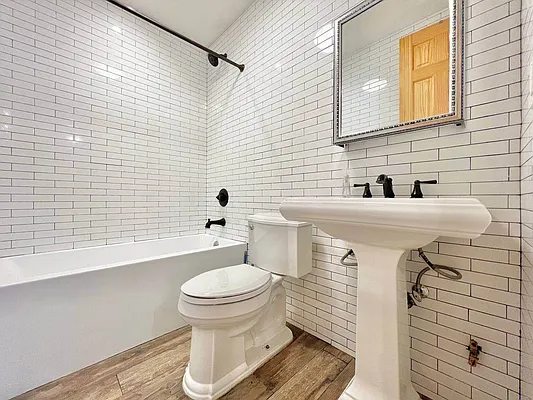 Rented by Doorway NYC, LLC | media 6