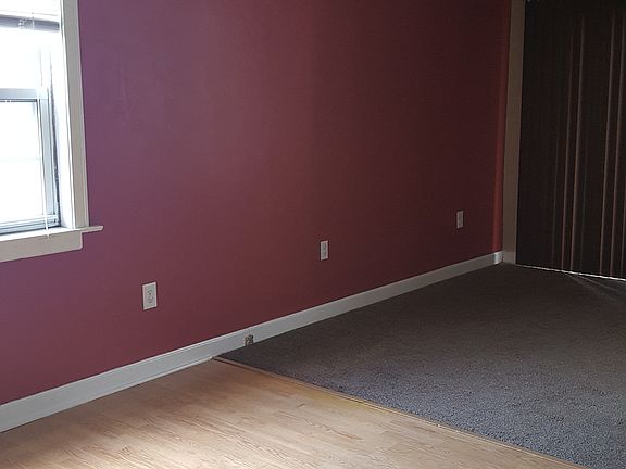 4th image of 2518 Broadway Ext