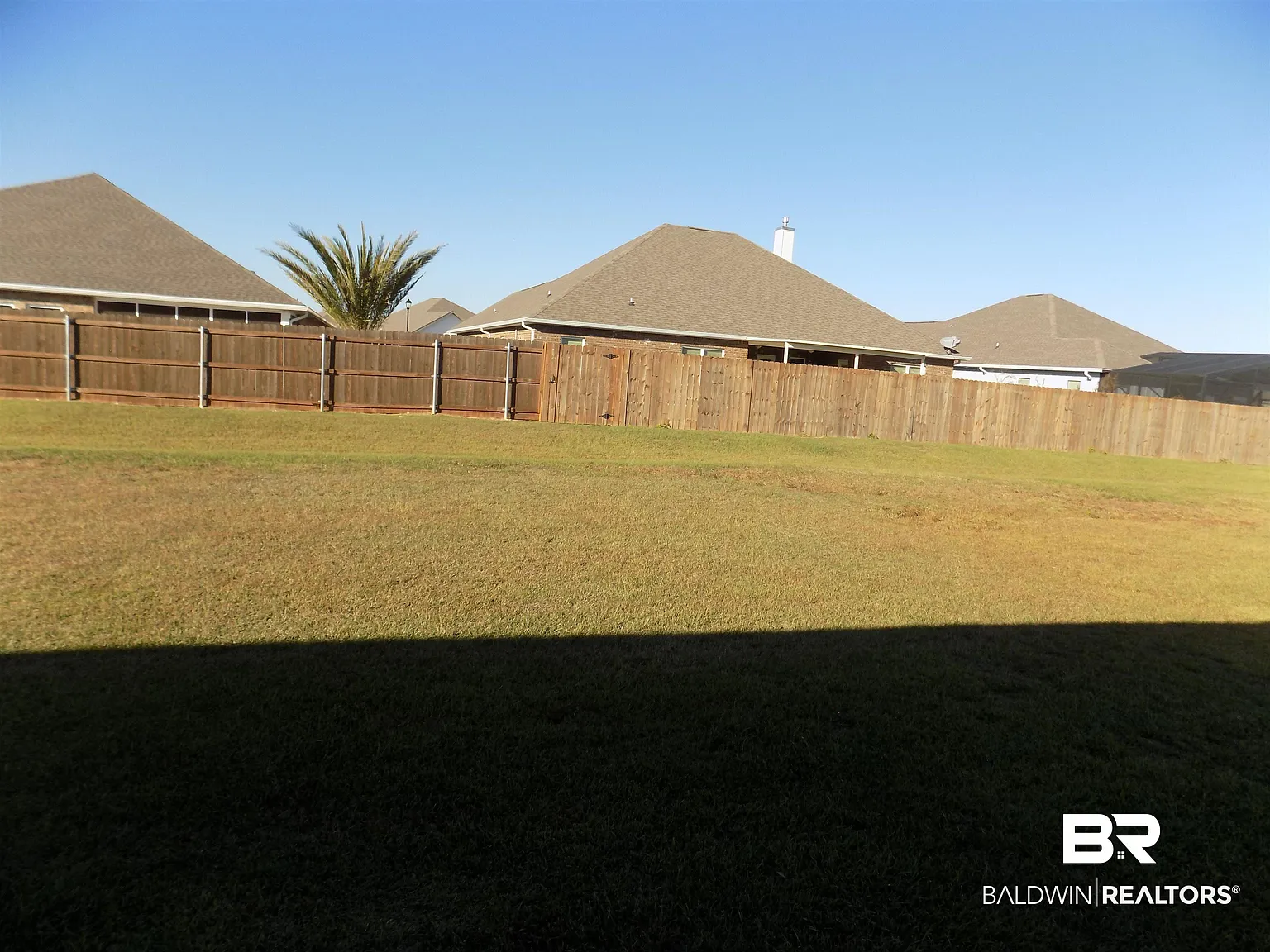 4 bed, 2.0 bath, 1850 sqft, $2,200 — Photo 4