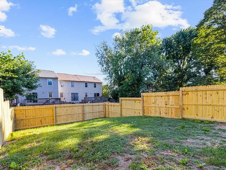 8638 Gambier Hbr — Photo 37