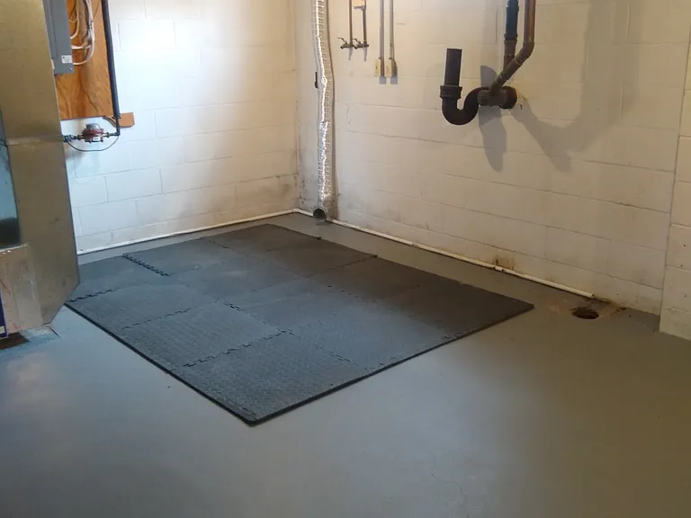 355 Avalon Dr — Photo 18